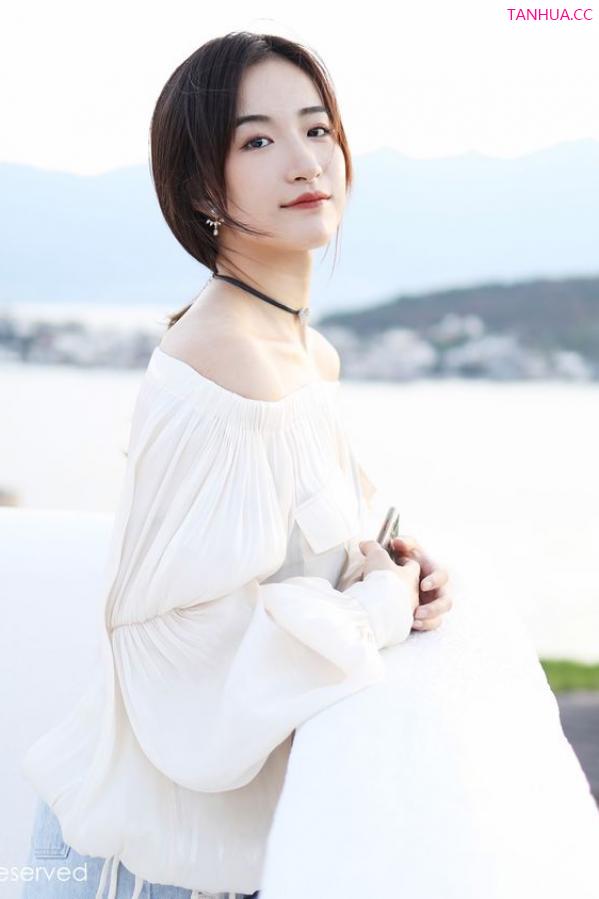 龚天艺 艺儿拿铁 [XIUREN]高清写真图 2020.01.21 艺儿拿铁第17张图片